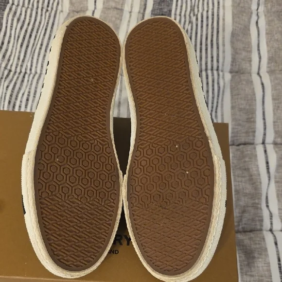 Burberry Striped Low-Top Sneakers in Black and White - Picture 4 of 4